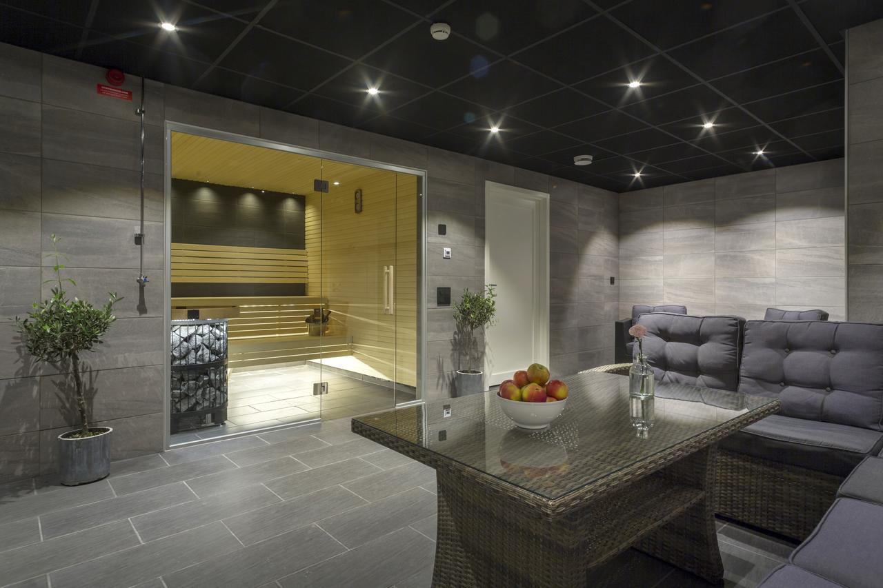First Hotel Dragonen Умео Экстерьер фото
